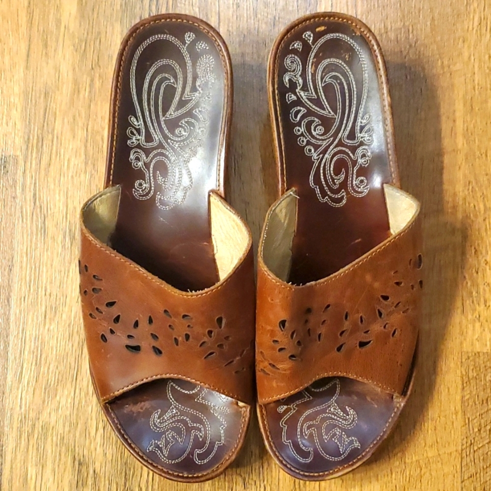 Olukai Womans Brown Leather Cutout Slide Sandals Size 10 - Picture 4 of 15